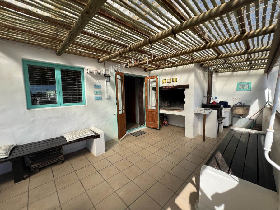 6 Bedroom Property for Sale in Jacobsbaai Western Cape
